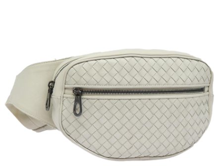 Bottega Veneta Intrecciato White Leather Shoulder Bag (Arinah bags) Supply